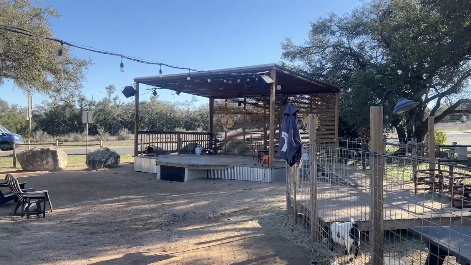 Hill Country outdoor bar install 2