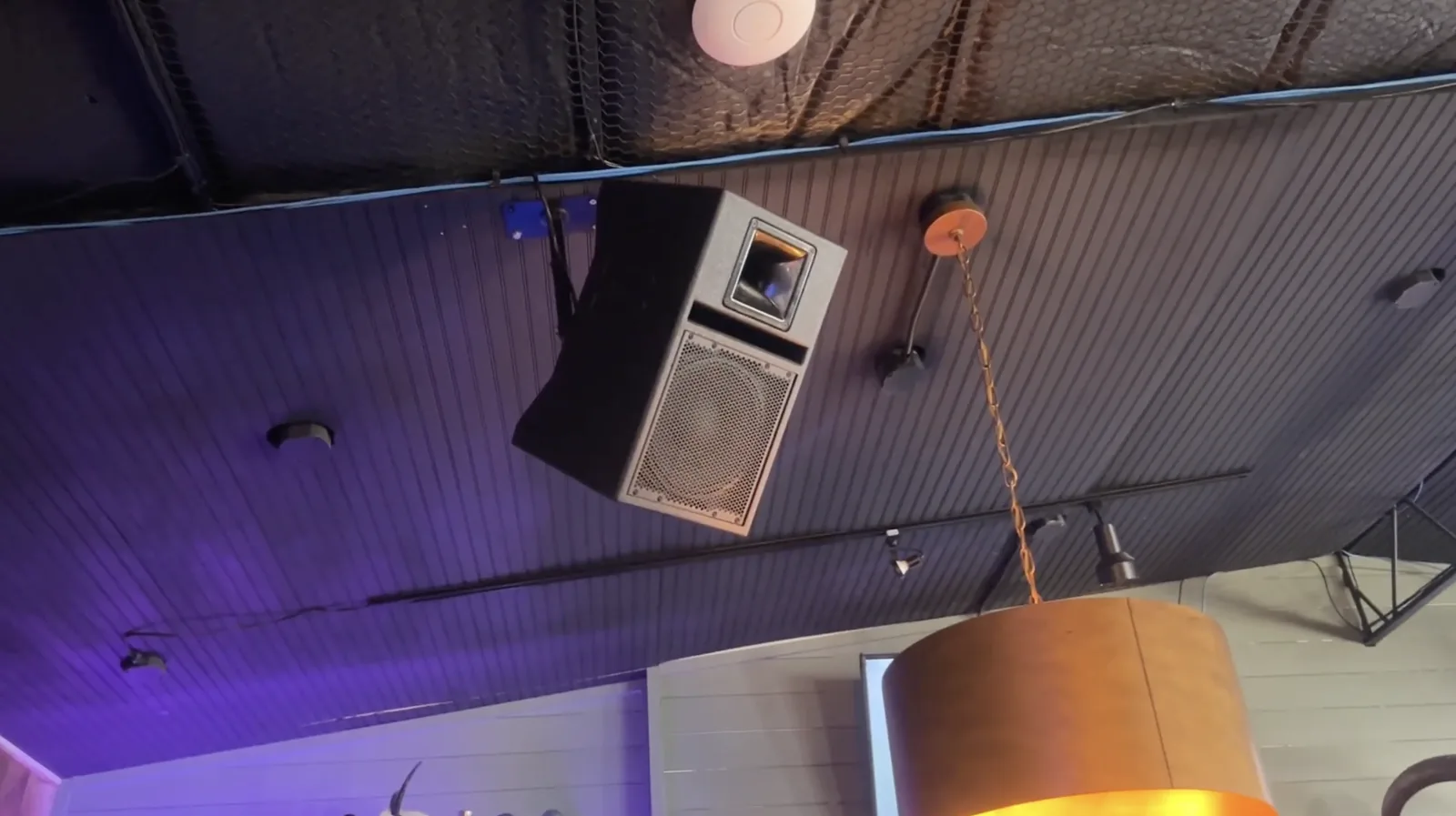 Hill Country outdoor bar install 13