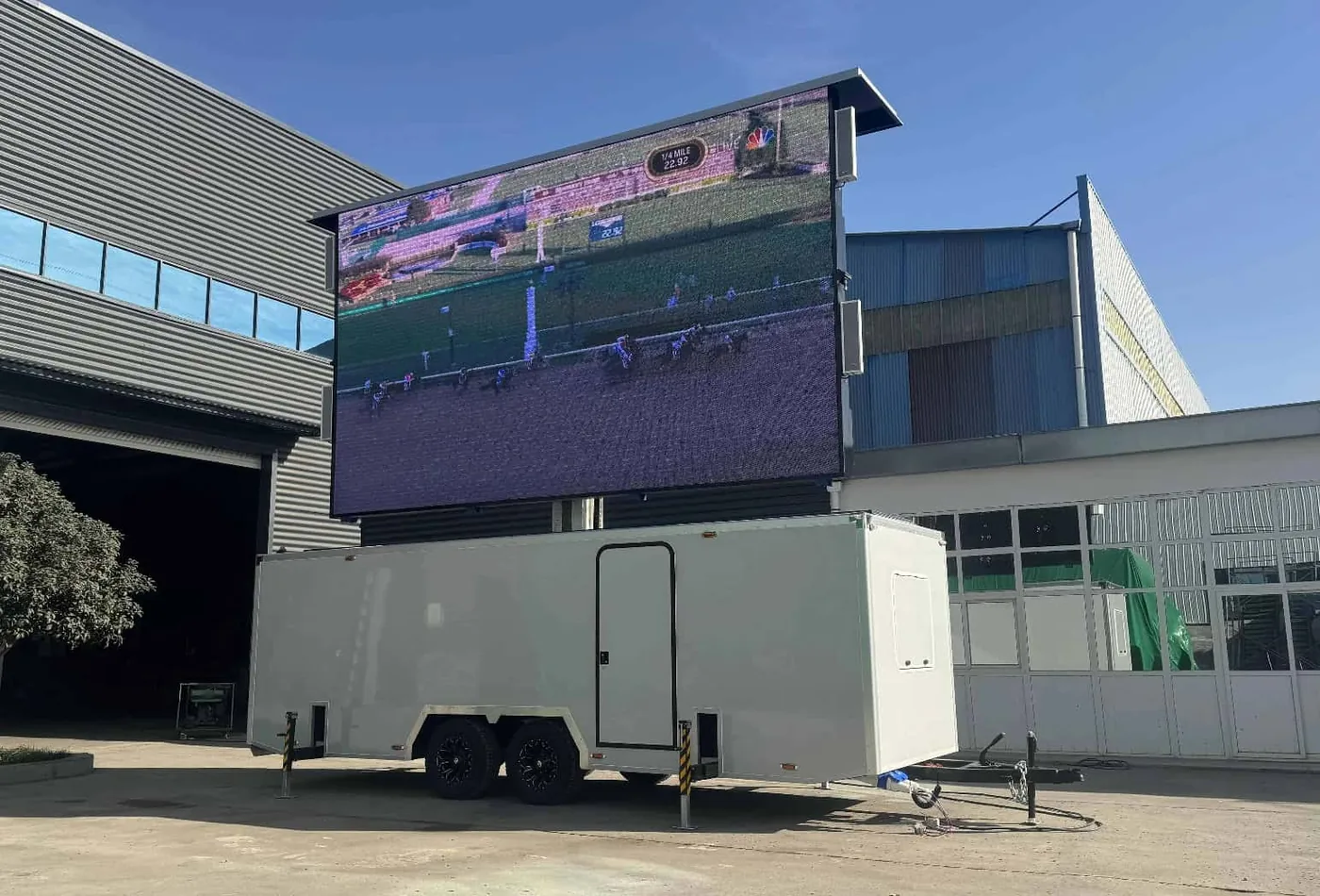 Enclosed MOBO LED trailer broadcasting horse racing, same series as the MB-28E